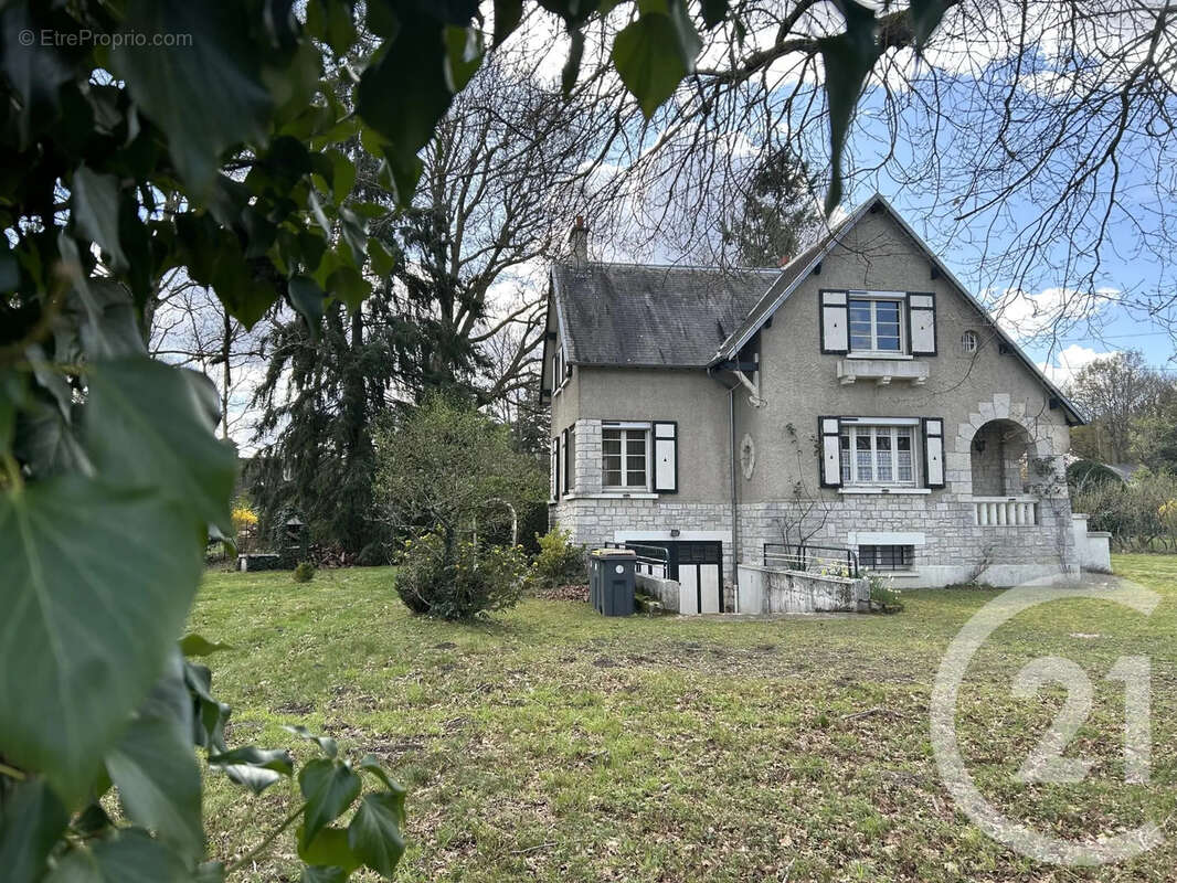 Maison à SAMOIS-SUR-SEINE