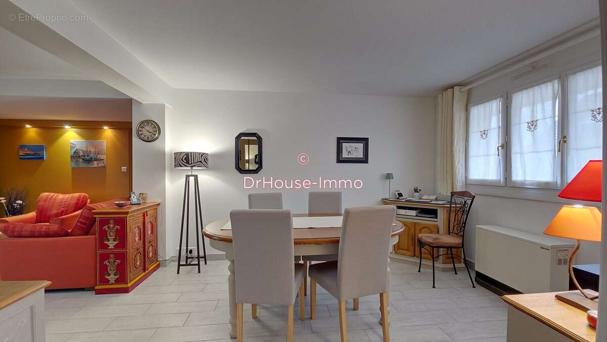 Maison à CROISSY-BEAUBOURG