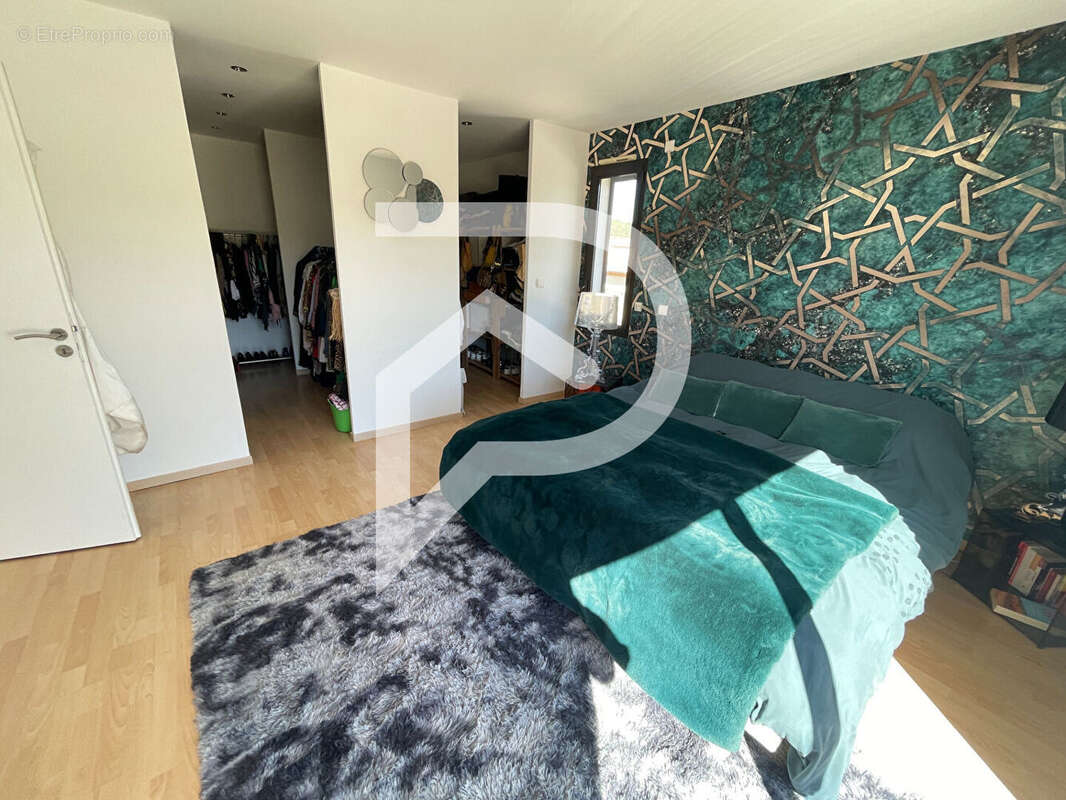 Maison à CORNEILHAN