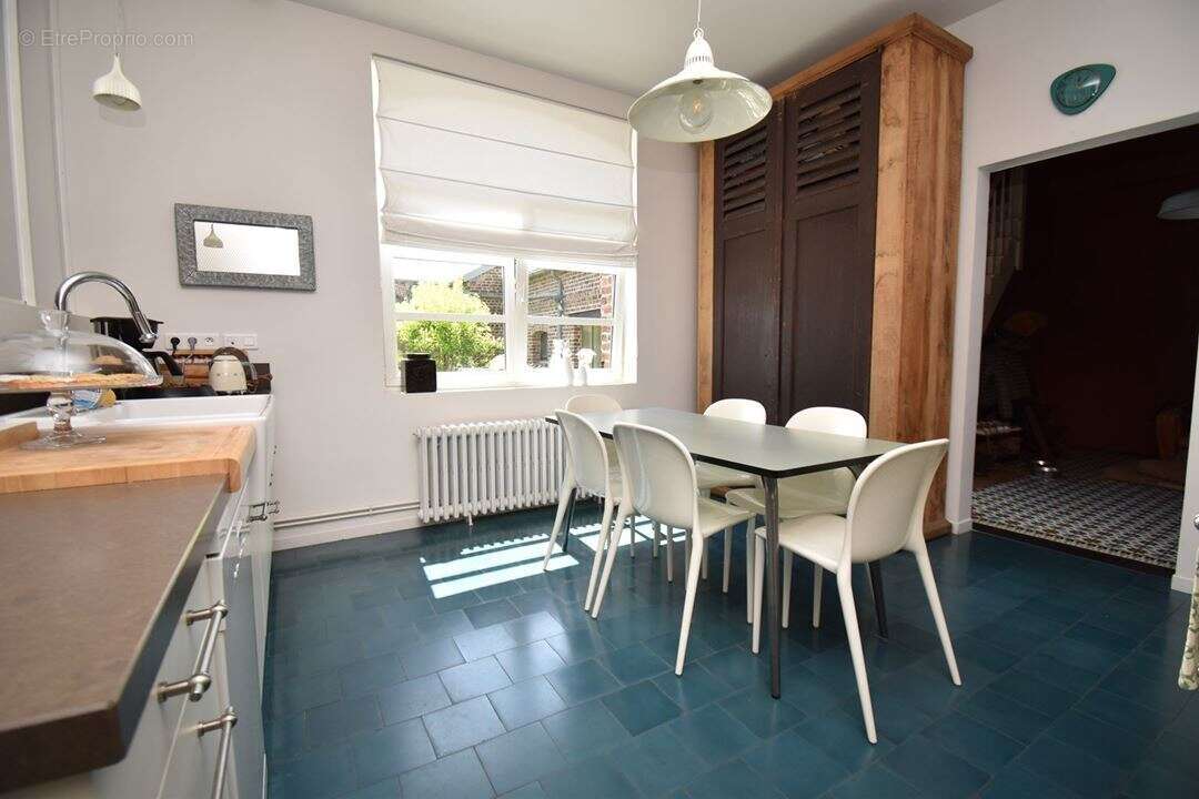 Maison 221 m² à Villers-Guislain  - photo 4