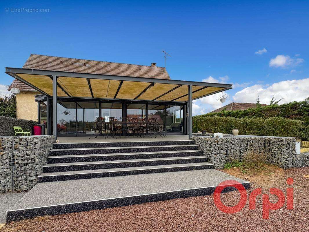 Maison à COSNE-D'ALLIER