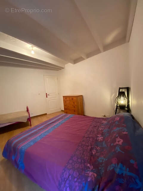 Maison à CHENAC-SAINT-SEURIN-D'UZET