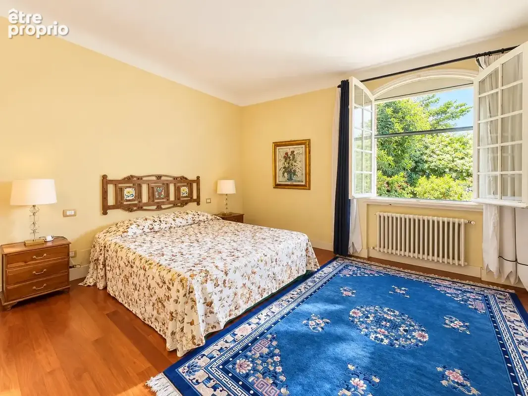 Spacieuse villa avec jardin plat et piscine - photo 11