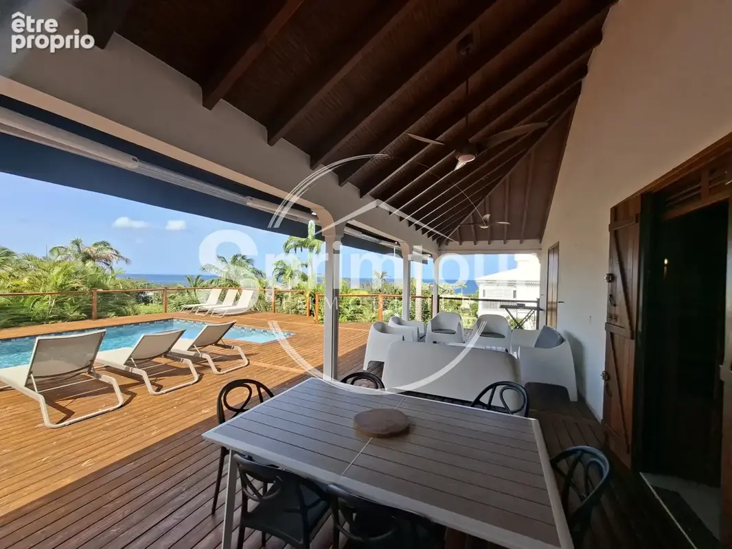 Deshaies   villa creole renovee avec piscine et acces direct a une crique - photo 36