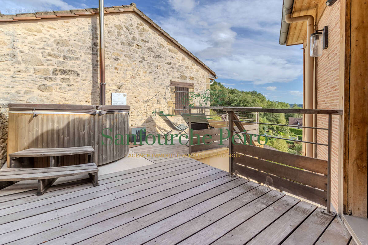 Maison à SARLAT-LA-CANEDA