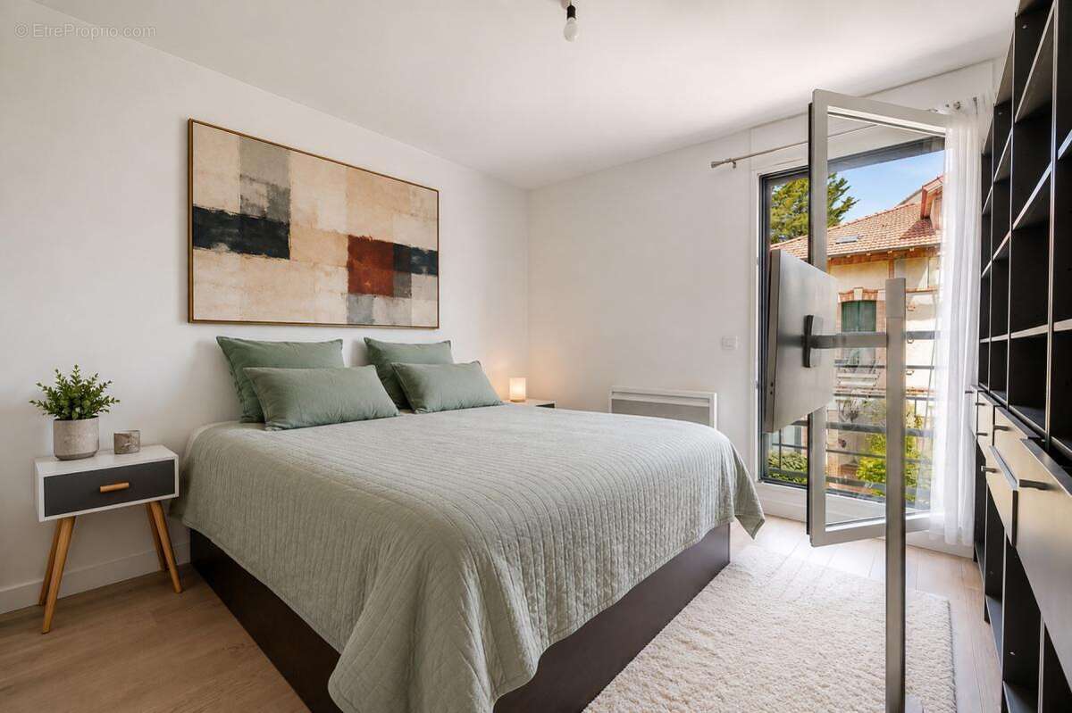 Appartement à SURESNES