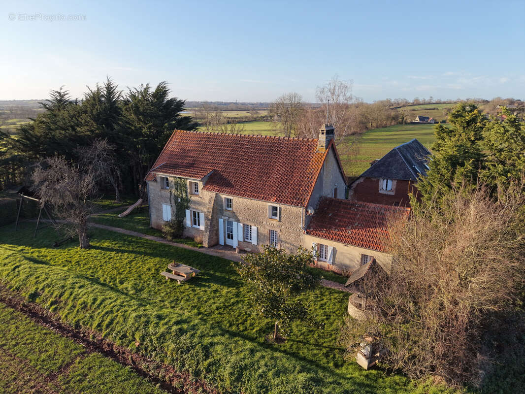 Maison à ISIGNY-SUR-MER