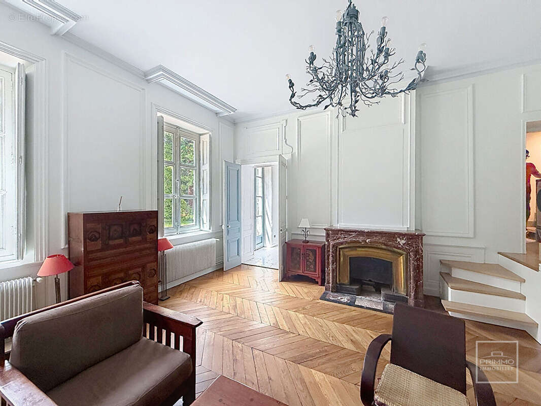 Appartement à SAINT-CYR-AU-MONT-D'OR