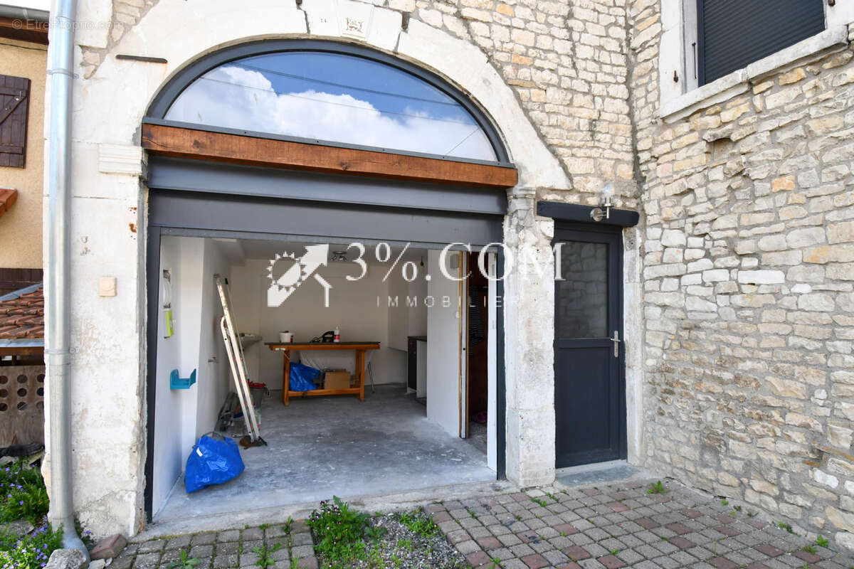 Maison à URUFFE