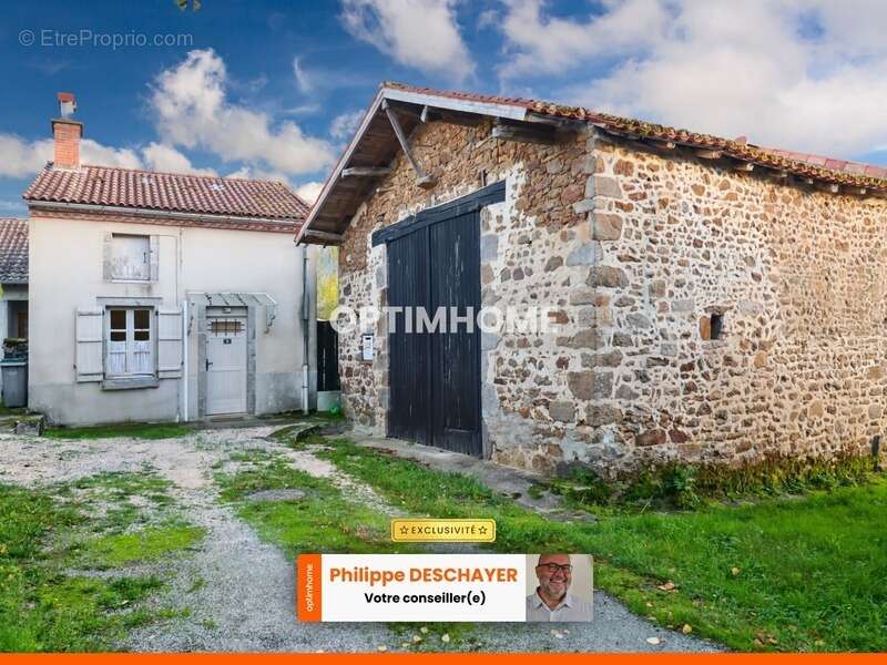 Maison à MAGNAC-LAVAL