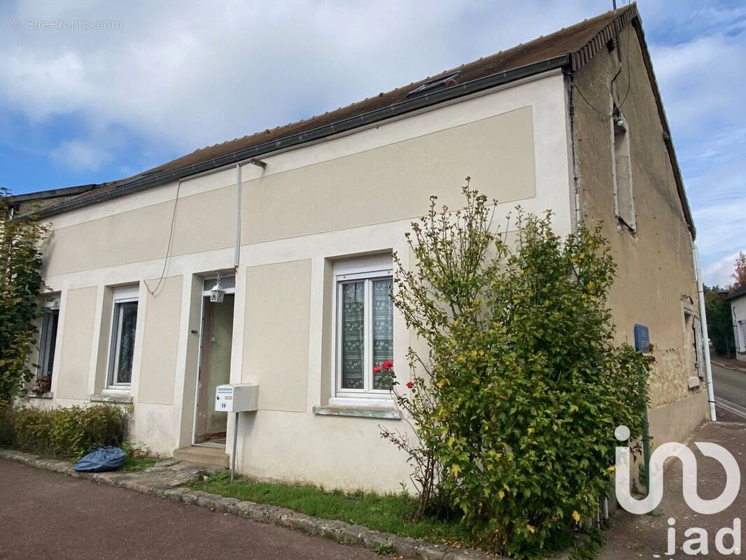 Photo 1 - Maison à MAULETTE