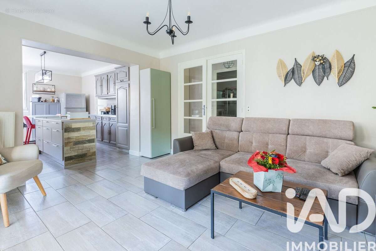 Maison 108 m² à Savigny-Sur-Orge  - photo 2