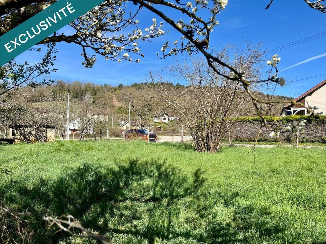 Photo 1 - Terrain à PORT-LESNEY