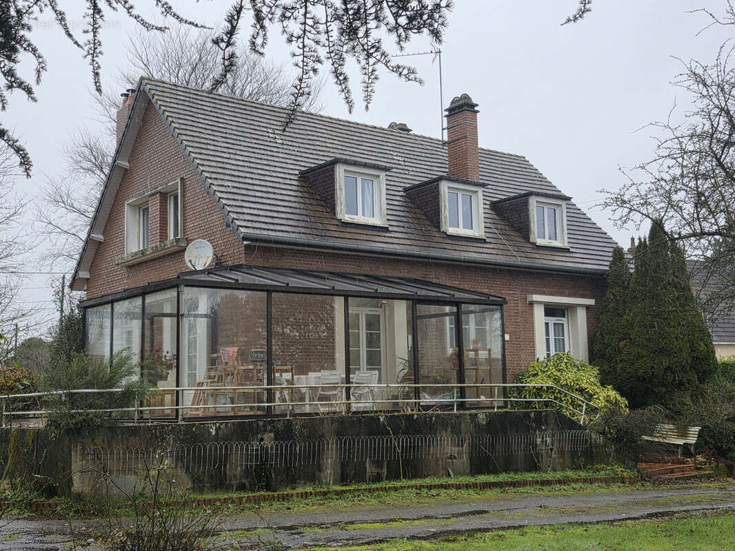 Maison à CALLENGEVILLE