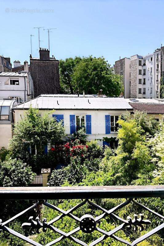 Appartement à PARIS-19E