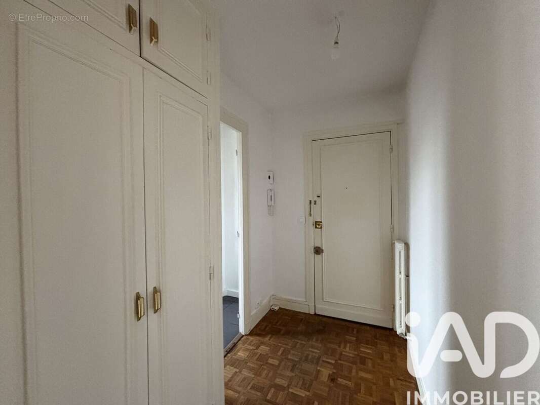 Photo 6 - Appartement à BOURG-LA-REINE