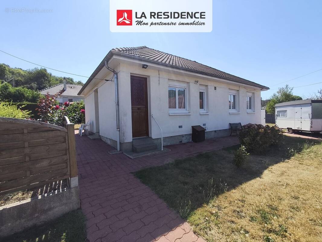 Maison à SAINT-LEGER-DU-BOURG-DENIS