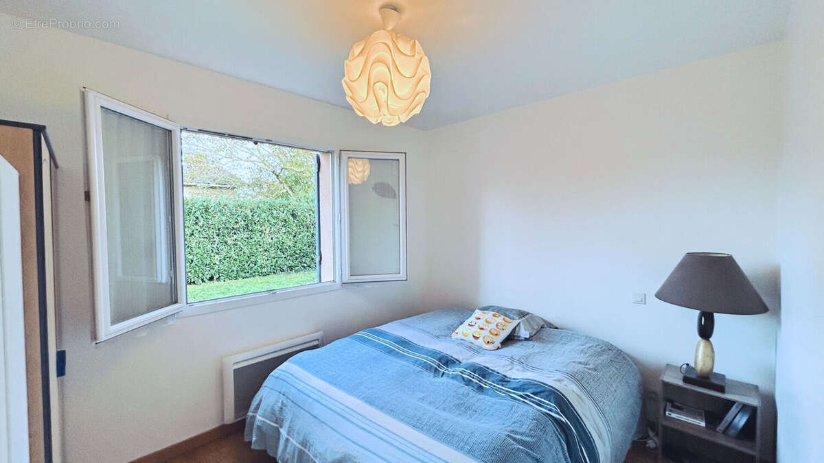 Maison à SAINTE-BAZEILLE