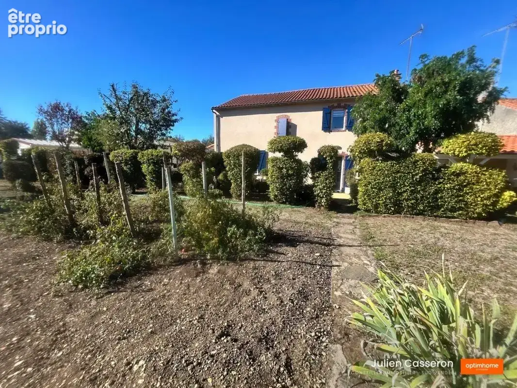 Chantonnay centre – Maison 153 m² – 3 chambres, piscine et garage - photo 15