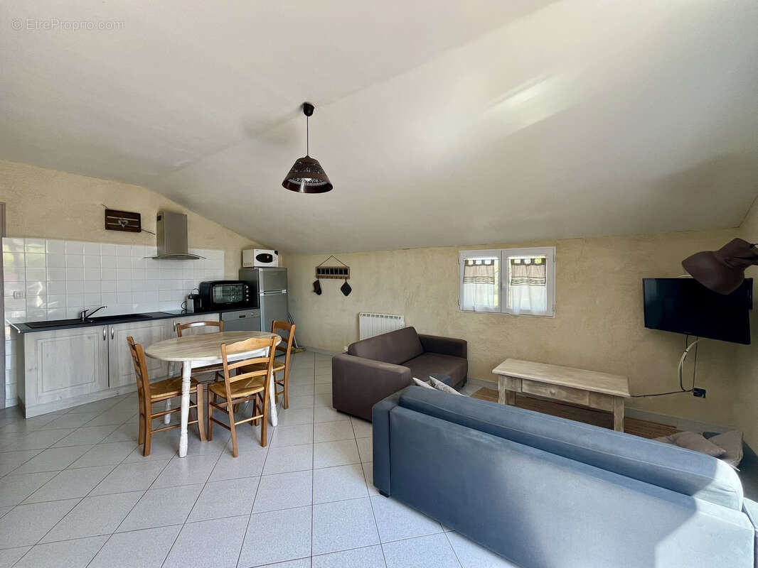 Maison à VINSOBRES