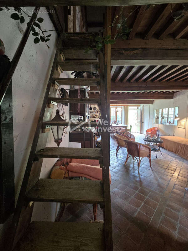 Maison à QUARRE-LES-TOMBES