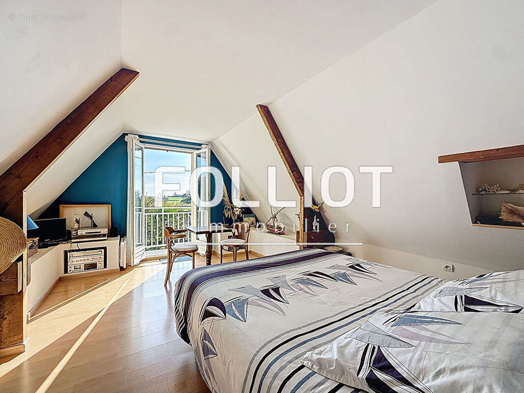 Maison à SAINT-PAIR-SUR-MER