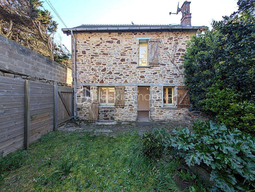 Maison en pierre face a la mer - 40.78m² - charme - barneville 50270 - photo 2