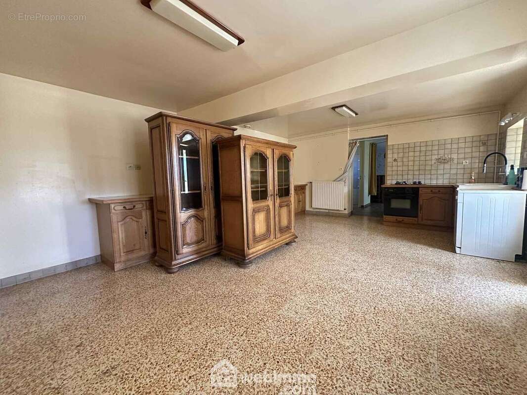 Vous serez séduits par l'espace salle à manger de 25 m² - Maison à ATHIES-SOUS-LAON