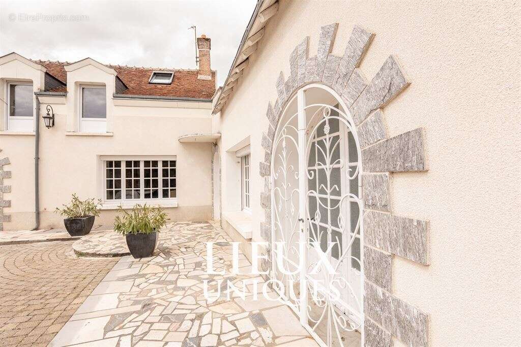 Maison à CHISSAY-EN-TOURAINE