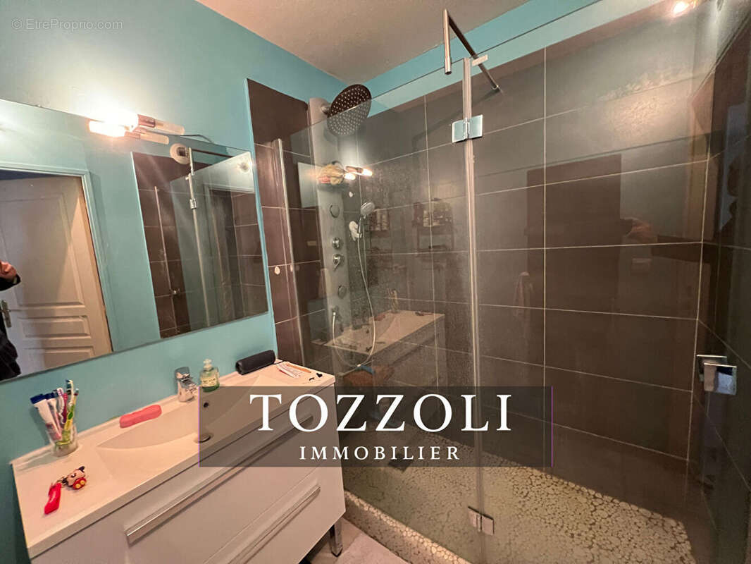 Appartement à LA VERPILLIERE