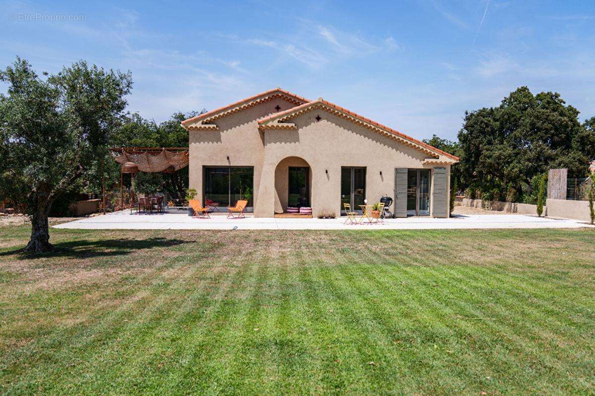 Villa provençale meublée d'exception 137m² - photo 17