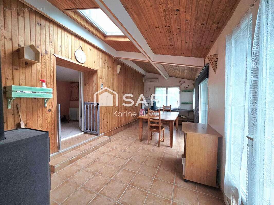 Photo 2 - Maison à MONTENDRE