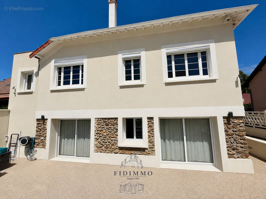 Maison à SUCY-EN-BRIE