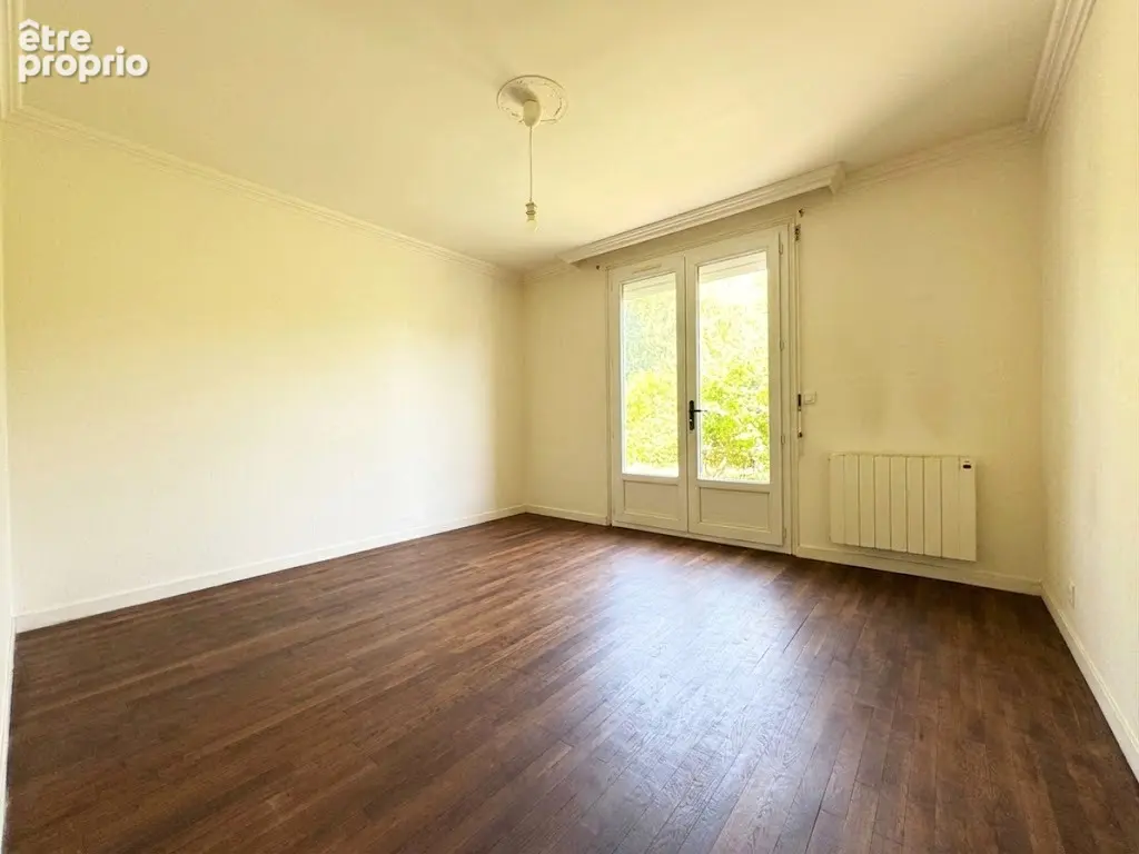 Une charmante maison avec dépendance à deux pas du bourg de Veigné - photo 5