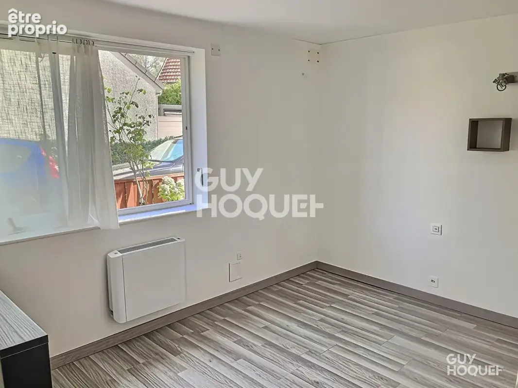 Maison Ste Genevieve Des Bois 5 pièce(s) 93.42 m2 - photo 8