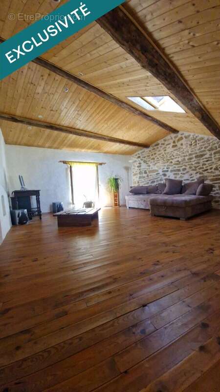 Photo 2 - Maison à VIC-LE-COMTE