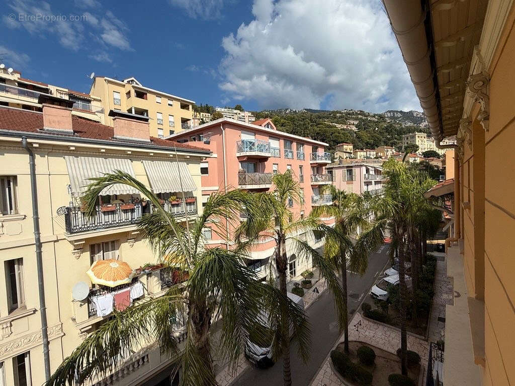 Appartement à BEAUSOLEIL