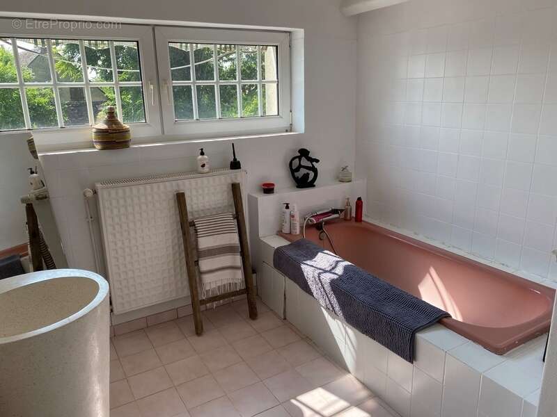 Maison à VOIVRES-LES-LE-MANS