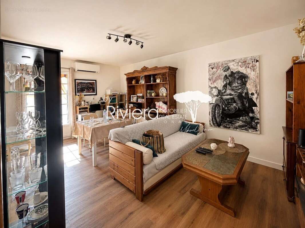 LA CROIX VALMER - Appartement 2 piéces avec parking - Réside - photo 2