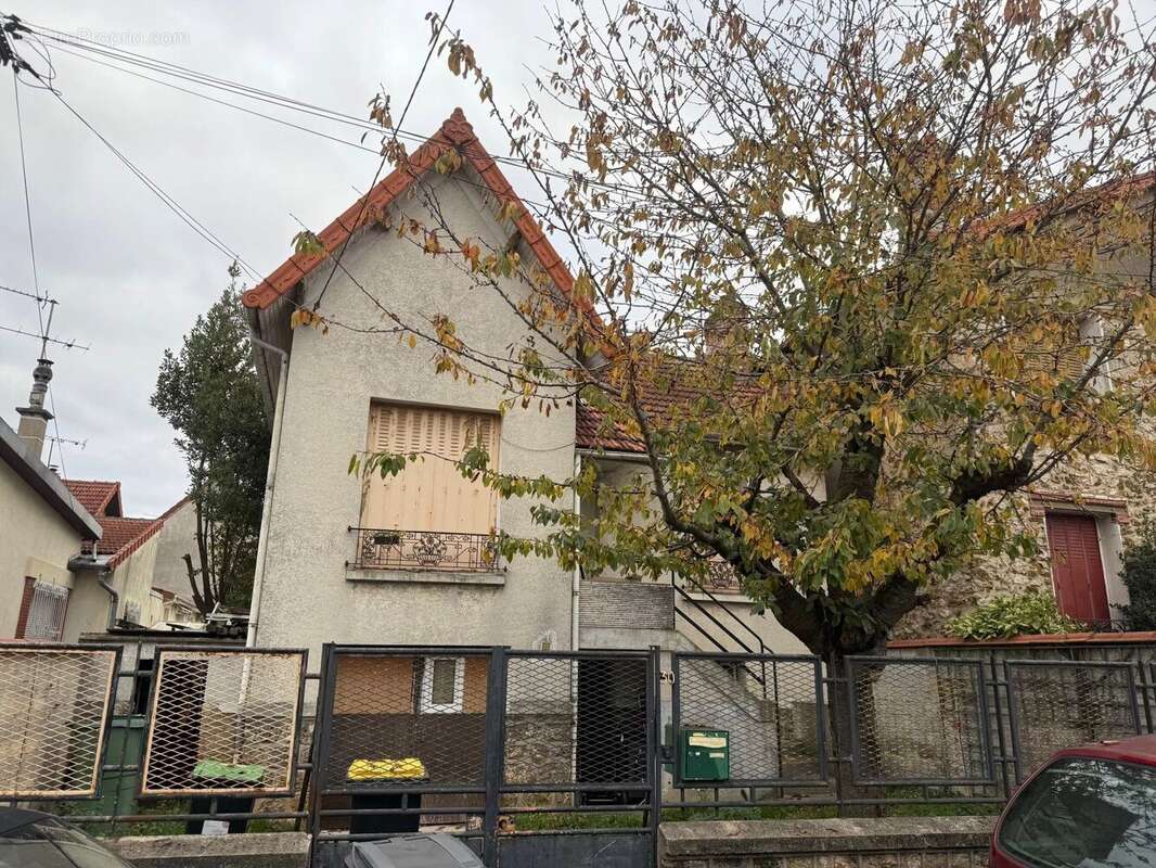 Maison à VILLENEUVE-LE-ROI