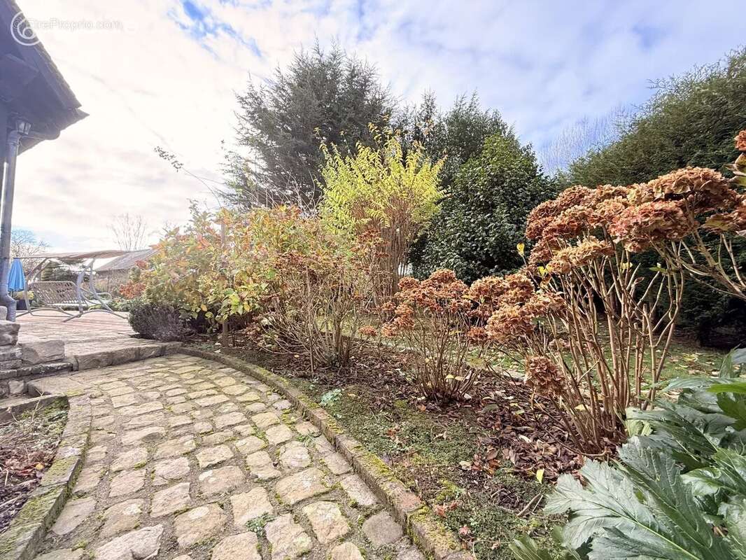 Maison à INGOUVILLE