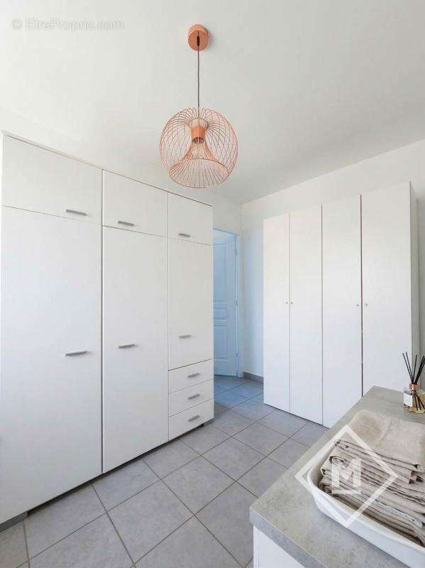 Appartement à MARSEILLE-9E
