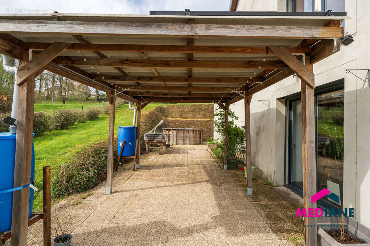 Maison à VOMECOURT-SUR-MADON