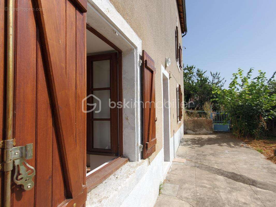 Maison à LA MOTHE-SAINT-HERAY