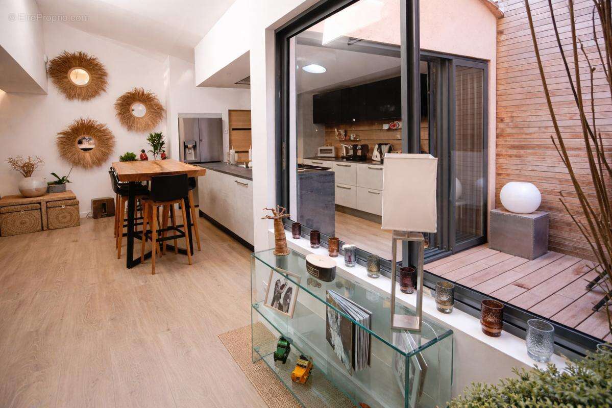 Maison 174 m² à Nimes  - photo 8