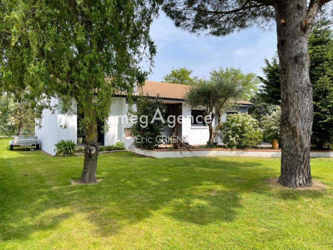 Maison à SAINTE-FOY