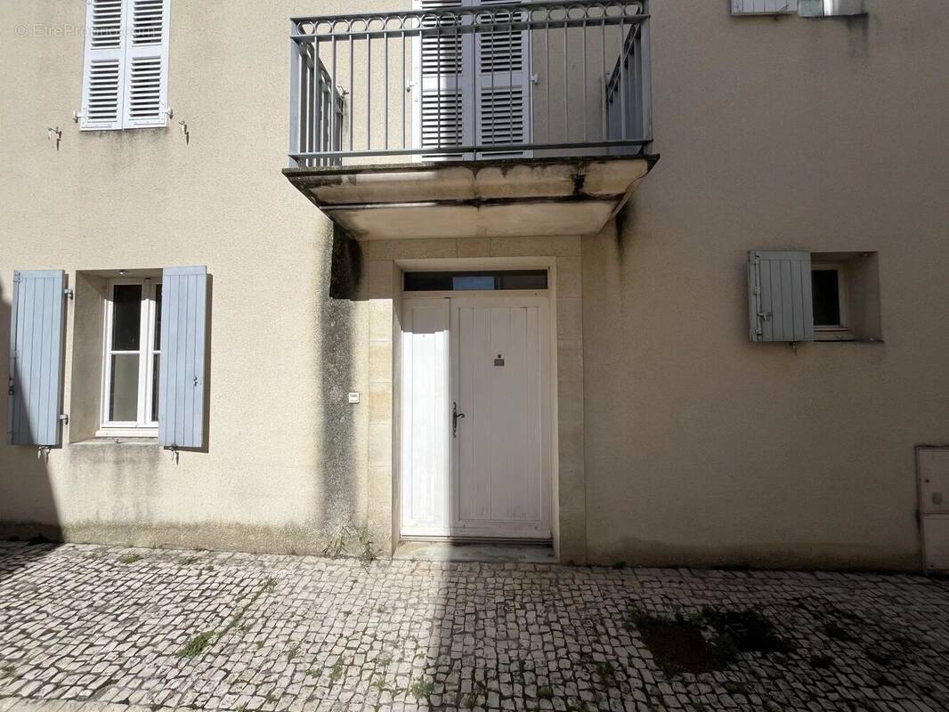 Appartement à COURCON