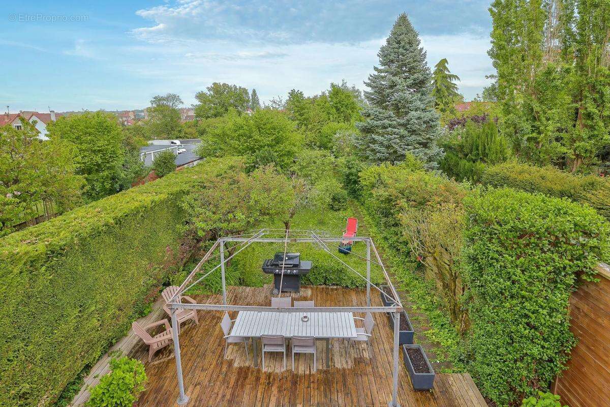 Maison à DEUIL-LA-BARRE