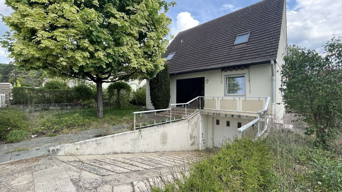 Maison à LAMORLAYE