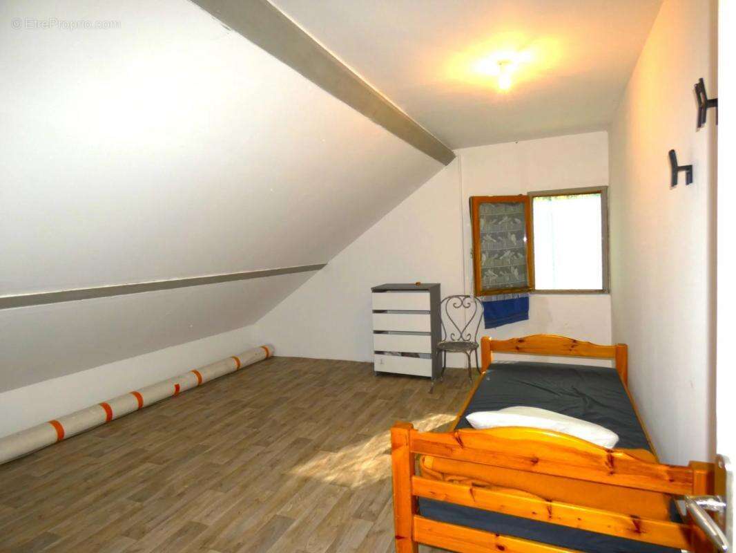 Maison à SAINT-BERON